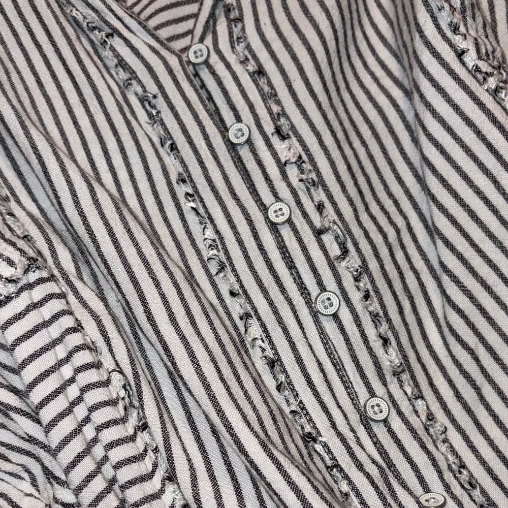“WE THE FREE”Black and White Striped Baggy Blouse - Picture 2 of 16